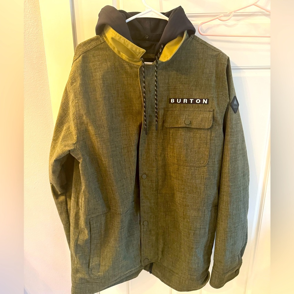Men’s Medium Burton Ski / Snowboard Jacket with warm hood liner